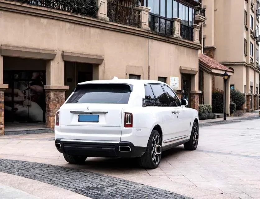 2018 Rolls-Royce Cullinan 6.7T 571HP V12 8AT,autocango,china used car exporter,china ev exporter,chinese used car exporter,chinese used ev exporter