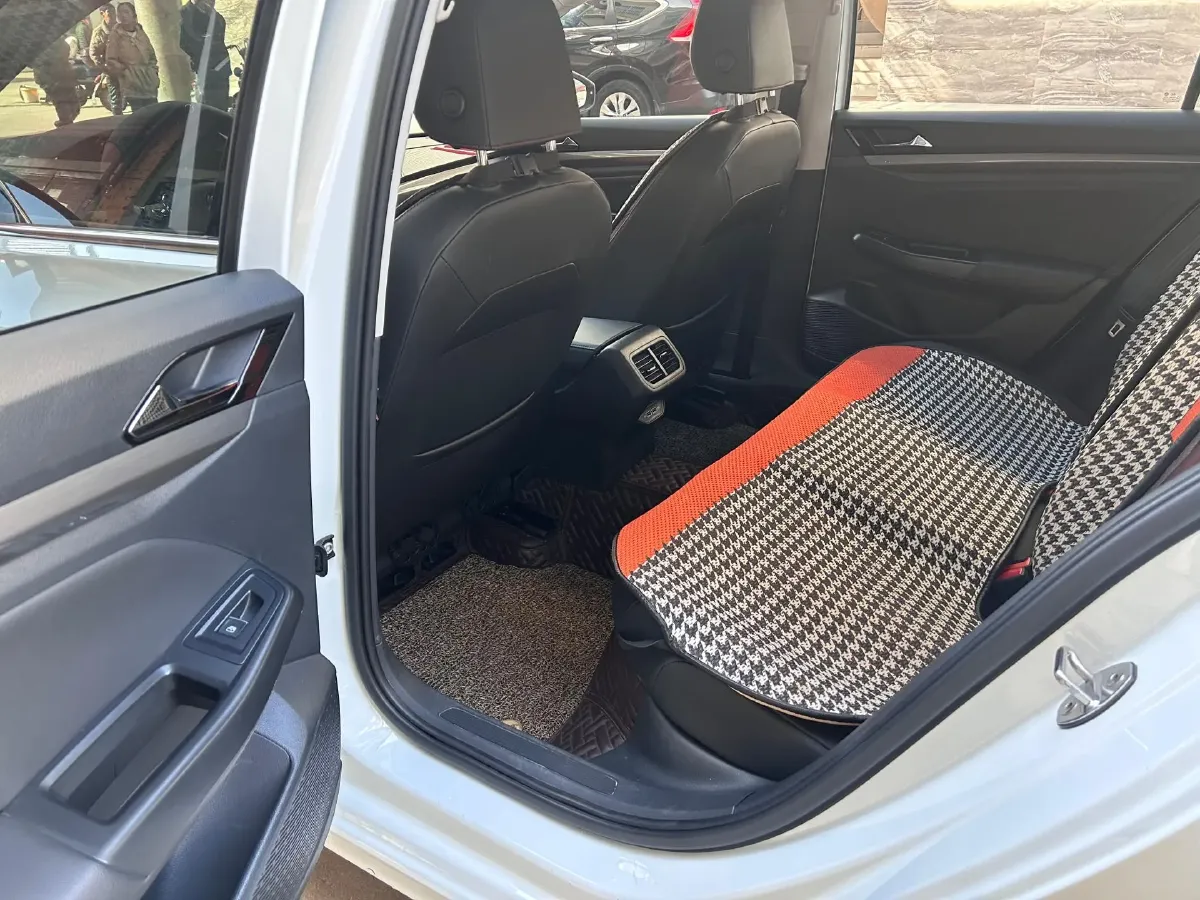 2019 Volkswagen Golf Sportsvan 1.6L 110HP L4 6AT,autocango,china used car exporter,china ev exporter,chinese used car exporter,chinese used ev exporter