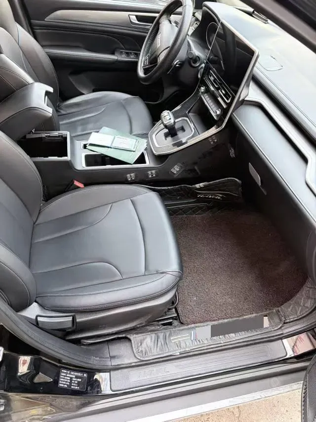 2021 Haval M6 1.5T 150HP L4 7DCT,autocango,china used car exporter,china ev exporter,chinese used car exporter,chinese used ev exporter