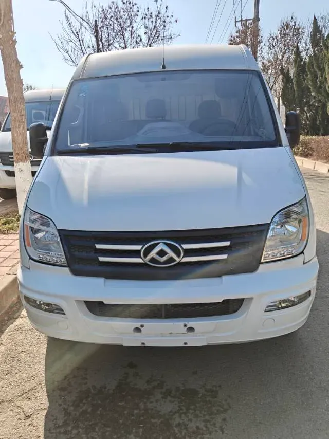 2021 MAXUS XinTu V80 2.0T 127HP L4 6MT,autocango,china used car exporter,china ev exporter,chinese used car exporter,chinese used ev exporter