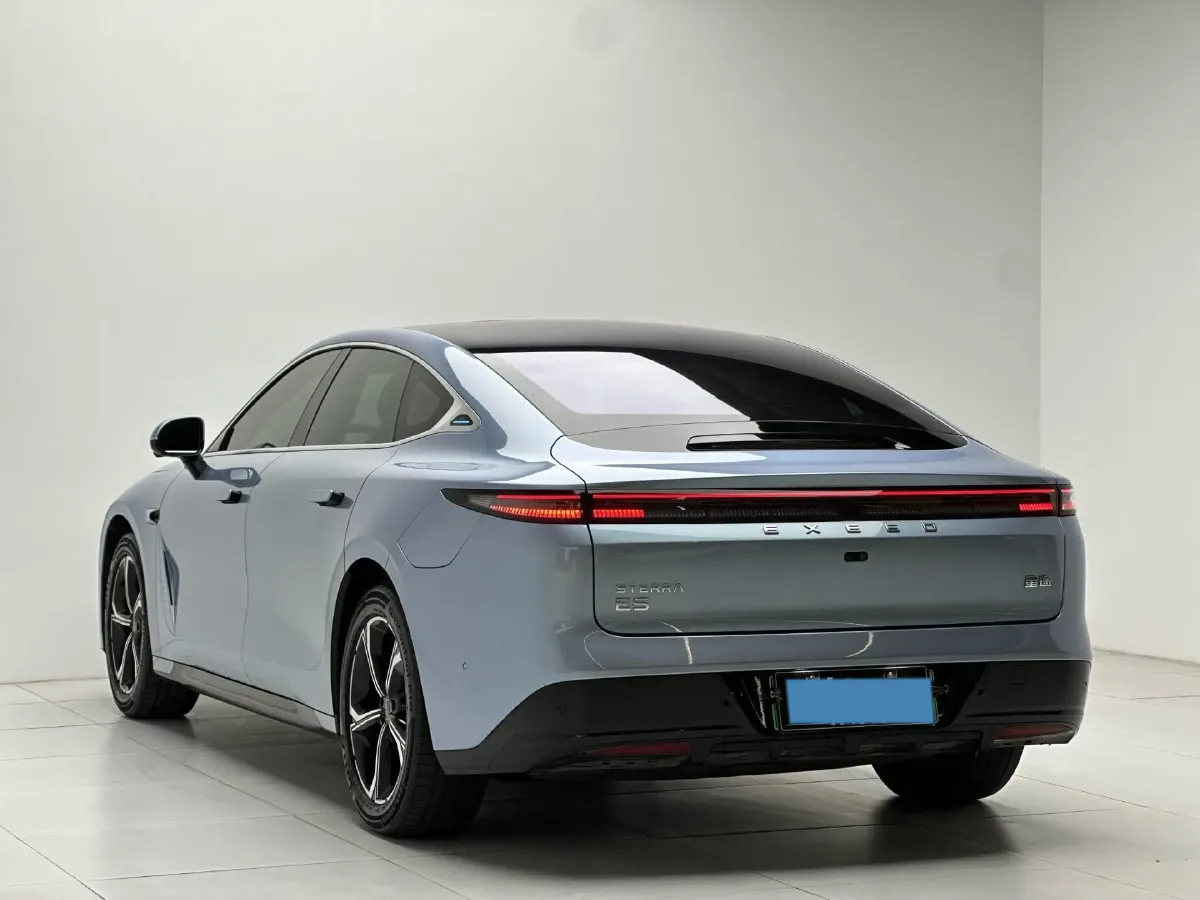 2024 Jaguar E-PACE 1.5T 200HP L3 8AT,autocango,china used car exporter,china ev exporter,chinese used car exporter,chinese used ev exporter