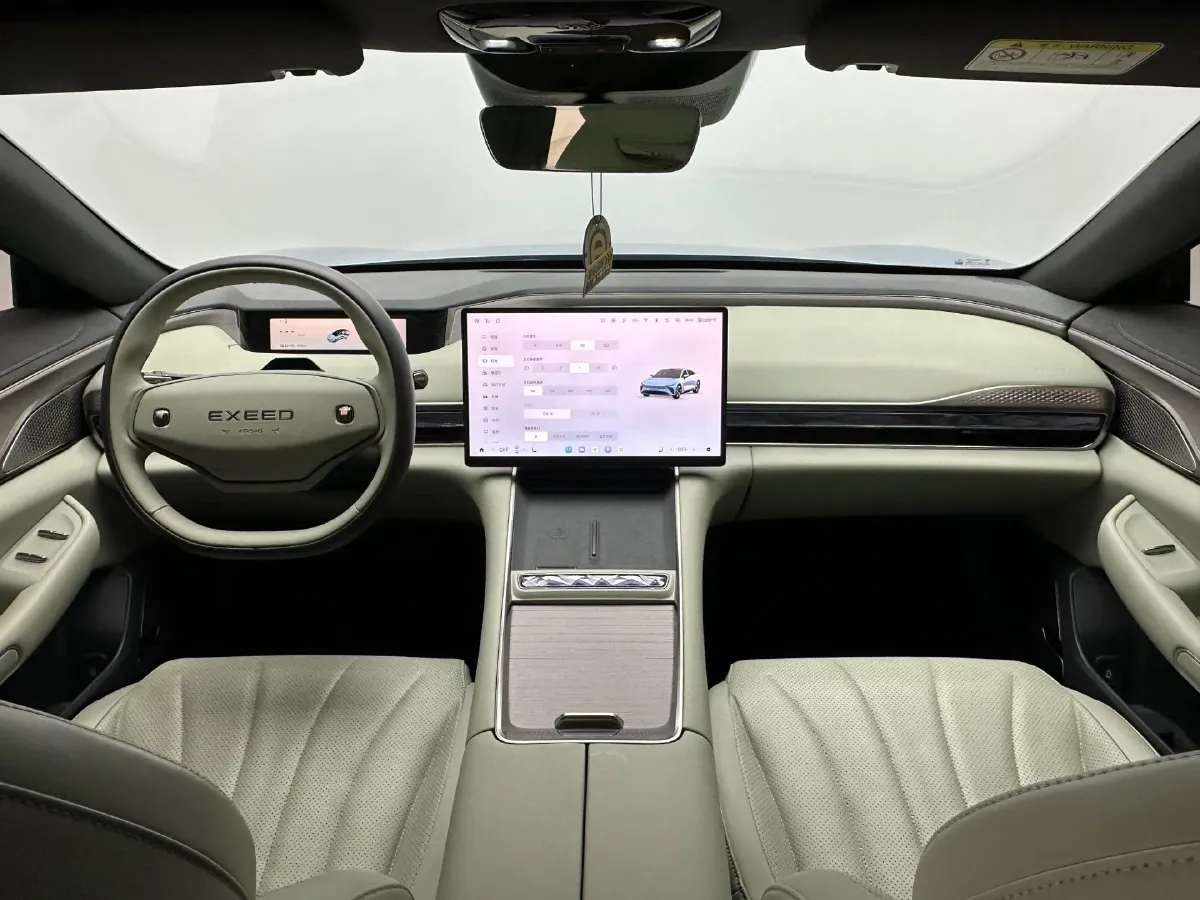 2024 Jaguar E-PACE 1.5T 200HP L3 8AT,autocango,china used car exporter,china ev exporter,chinese used car exporter,chinese used ev exporter