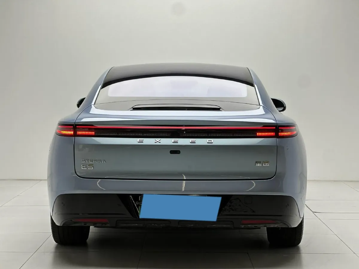 2024 Jaguar E-PACE 1.5T 200HP L3 8AT,autocango,china used car exporter,china ev exporter,chinese used car exporter,chinese used ev exporter