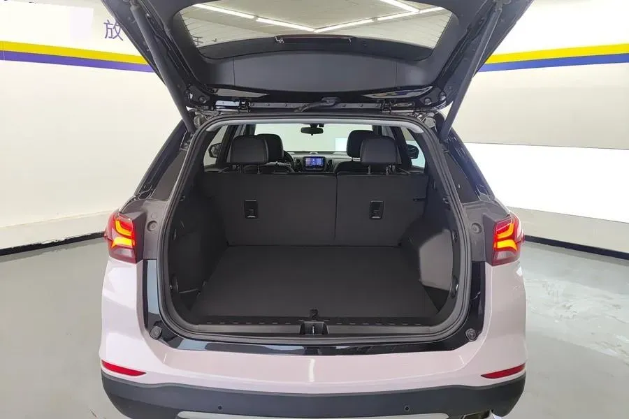 2021 Chevrolet Equinox 1.5T 169HP L4 6AT,autocango,china used car exporter,china ev exporter,chinese used car exporter,chinese used ev exporter