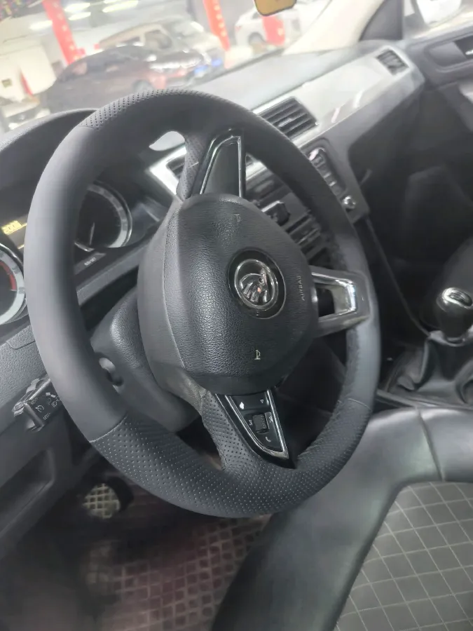 2019 SWM G01 1.5T 156HP L4 6MT,autocango,china used car exporter,china ev exporter,chinese used car exporter,chinese used ev exporter