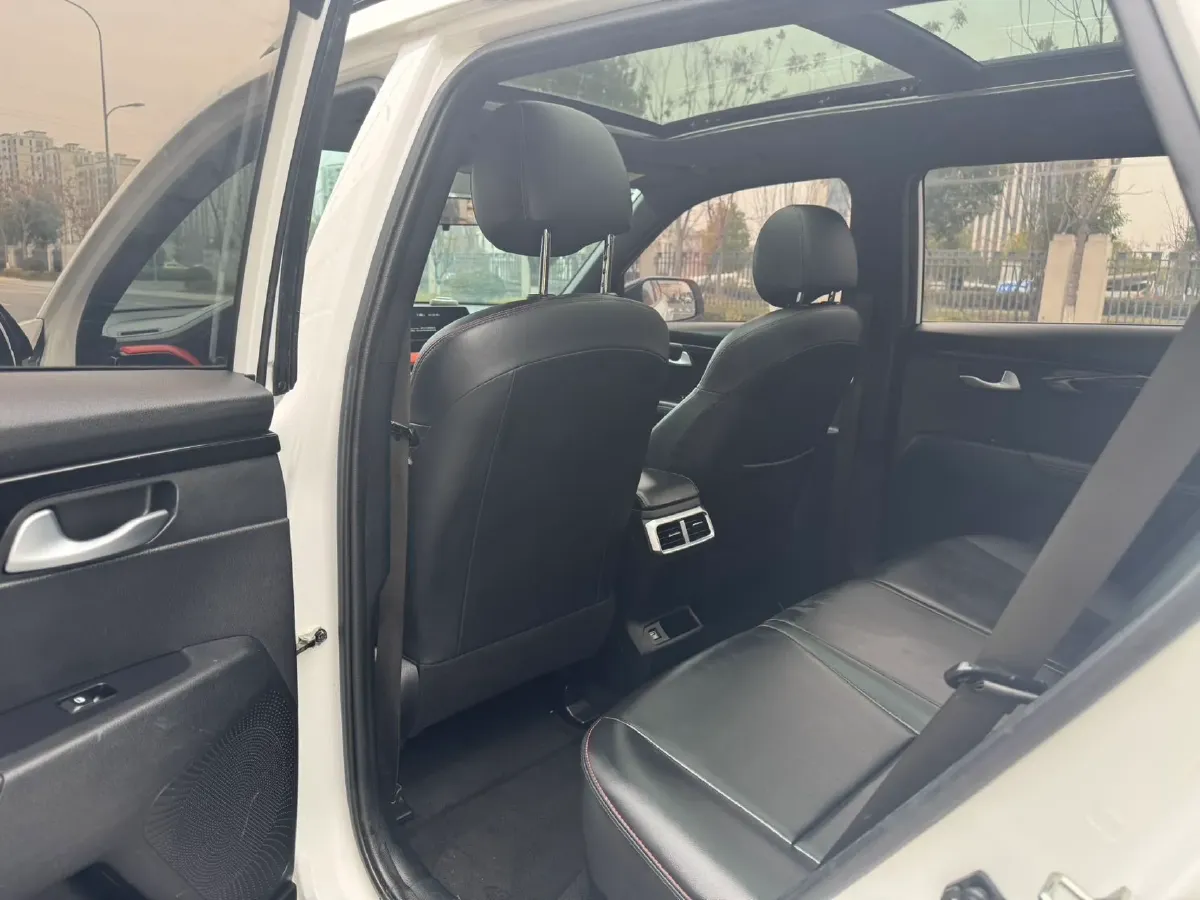 2021 Kia Sportage R 1.5T 200HP L4 7DCT,autocango,china used car exporter,china ev exporter,chinese used car exporter,chinese used ev exporter