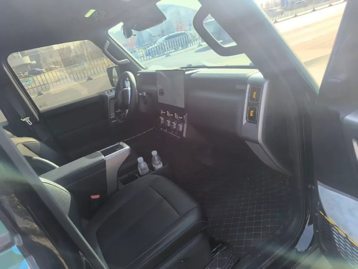 2025 Yufeng Auto Golden Warehouse BEV,autocango,china used car exporter,china ev exporter,chinese used car exporter,chinese used ev exporter