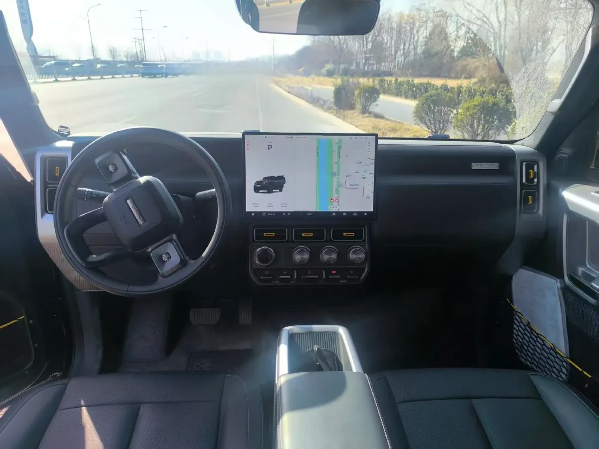 2025 Yufeng Auto Golden Warehouse BEV,autocango,china used car exporter,china ev exporter,chinese used car exporter,chinese used ev exporter