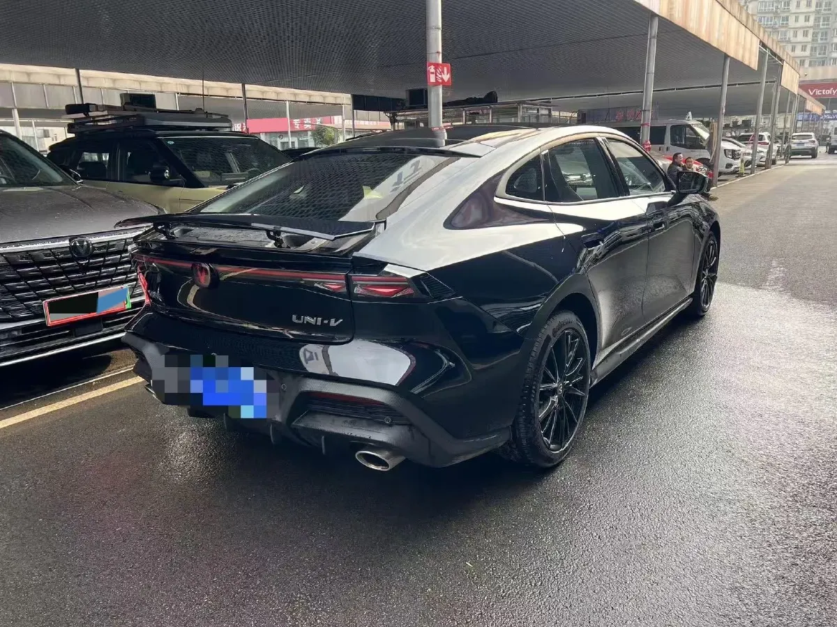 2025 ChangAn UNI-V 1.5T 192HP L4 7DCT,autocango,china used car exporter,china ev exporter,chinese used car exporter,chinese used ev exporter