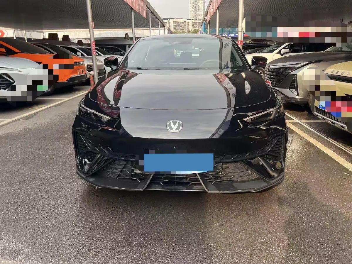 2025 ChangAn UNI-V 1.5T 192HP L4 7DCT,autocango,china used car exporter,china ev exporter,chinese used car exporter,chinese used ev exporter