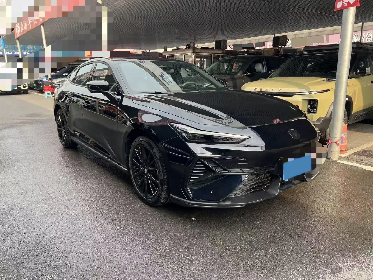 2025 ChangAn UNI-V 1.5T 192HP L4 7DCT,autocango,china used car exporter,china ev exporter,chinese used car exporter,chinese used ev exporter