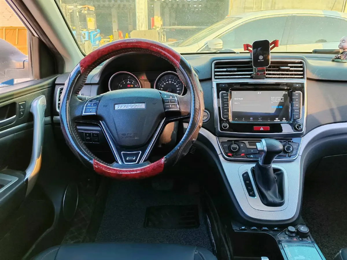 2018 Haval M6 1.5T 150HP L4 7DCT,autocango,china used car exporter,china ev exporter,chinese used car exporter,chinese used ev exporter