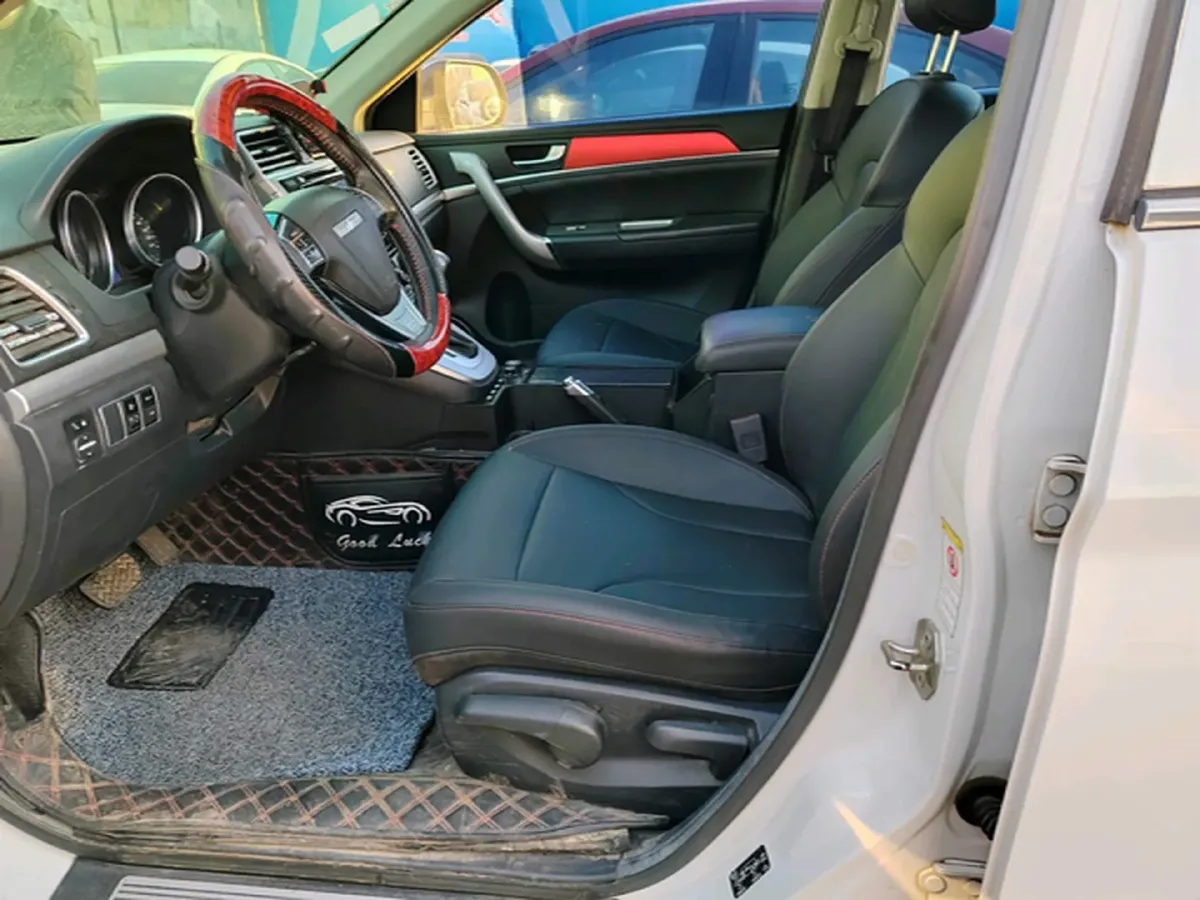 2018 Haval M6 1.5T 150HP L4 7DCT,autocango,china used car exporter,china ev exporter,chinese used car exporter,chinese used ev exporter