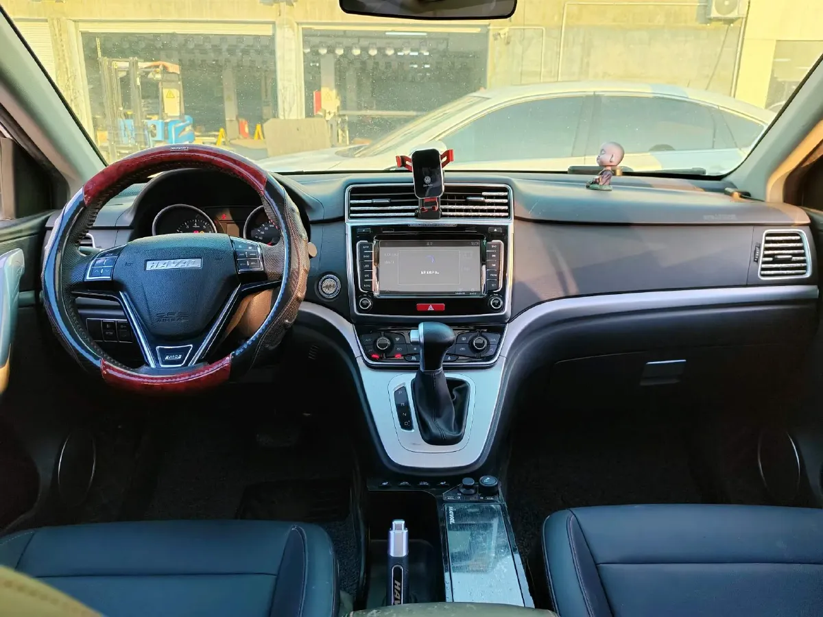 2018 Haval M6 1.5T 150HP L4 7DCT,autocango,china used car exporter,china ev exporter,chinese used car exporter,chinese used ev exporter