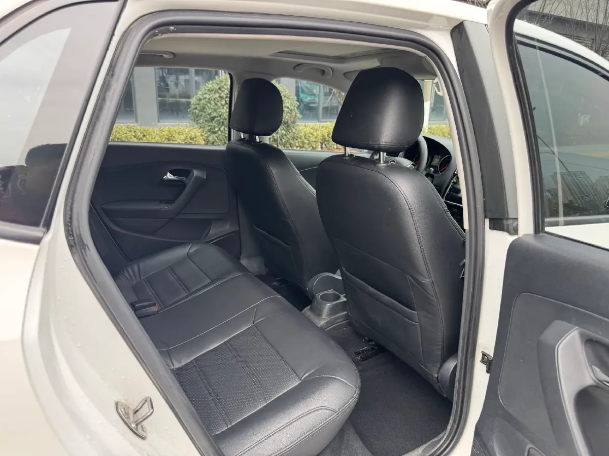 2016 Volkswagen Polo 1.6L 110HP L4 6AT,autocango,china used car exporter,china ev exporter,chinese used car exporter,chinese used ev exporter