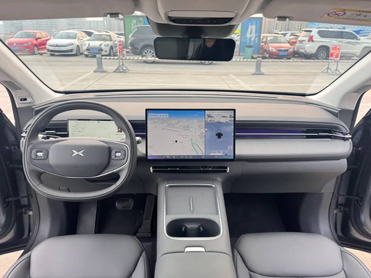 2025 Xpeng G6 BEV 68.5KWH,autocango,china used car exporter,china ev exporter,chinese used car exporter,chinese used ev exporter