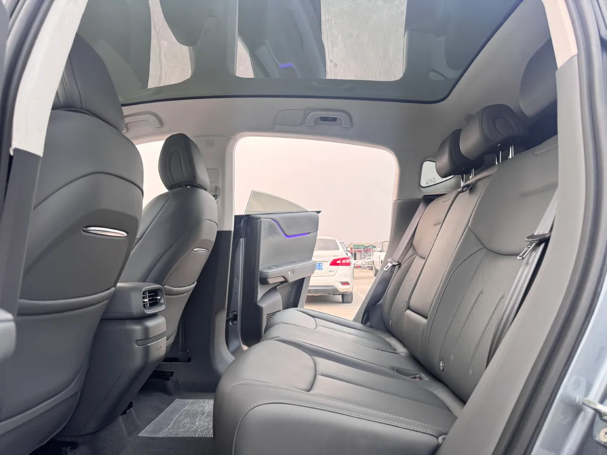 2025 Xpeng G6 BEV 68.5KWH,autocango,china used car exporter,china ev exporter,chinese used car exporter,chinese used ev exporter