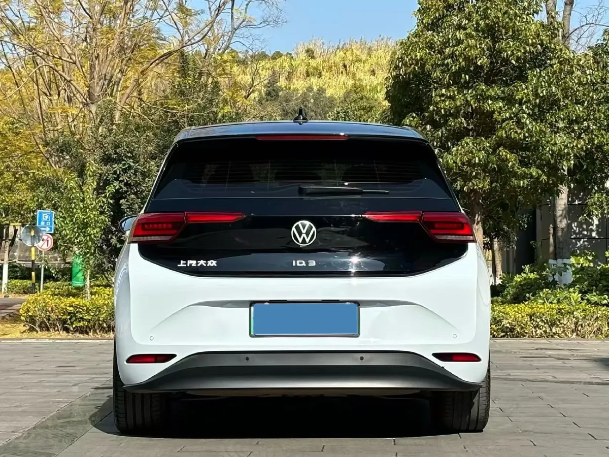2023 Volkswagen ID.3 BEV 52.8KWH,autocango,china used car exporter,china ev exporter,chinese used car exporter,chinese used ev exporter