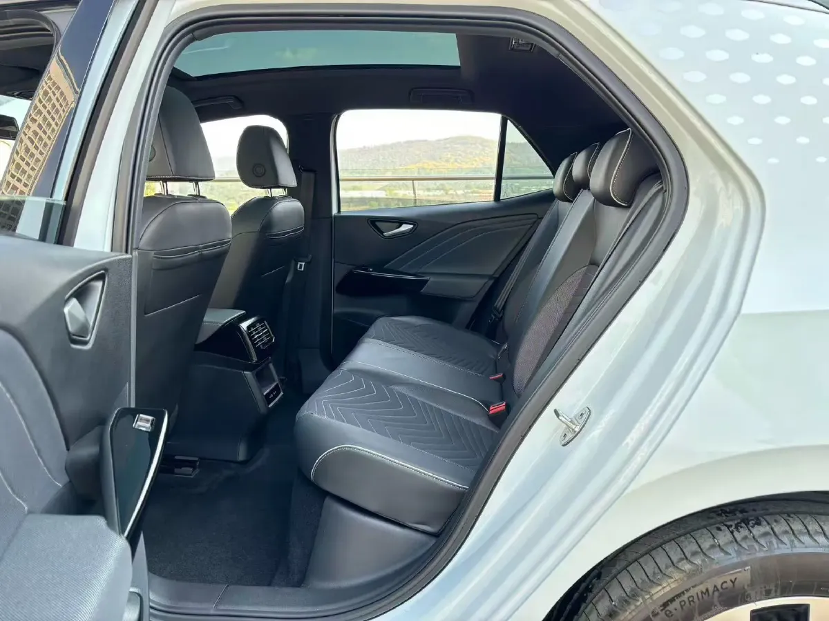 2023 Volkswagen ID.3 BEV 52.8KWH,autocango,china used car exporter,china ev exporter,chinese used car exporter,chinese used ev exporter