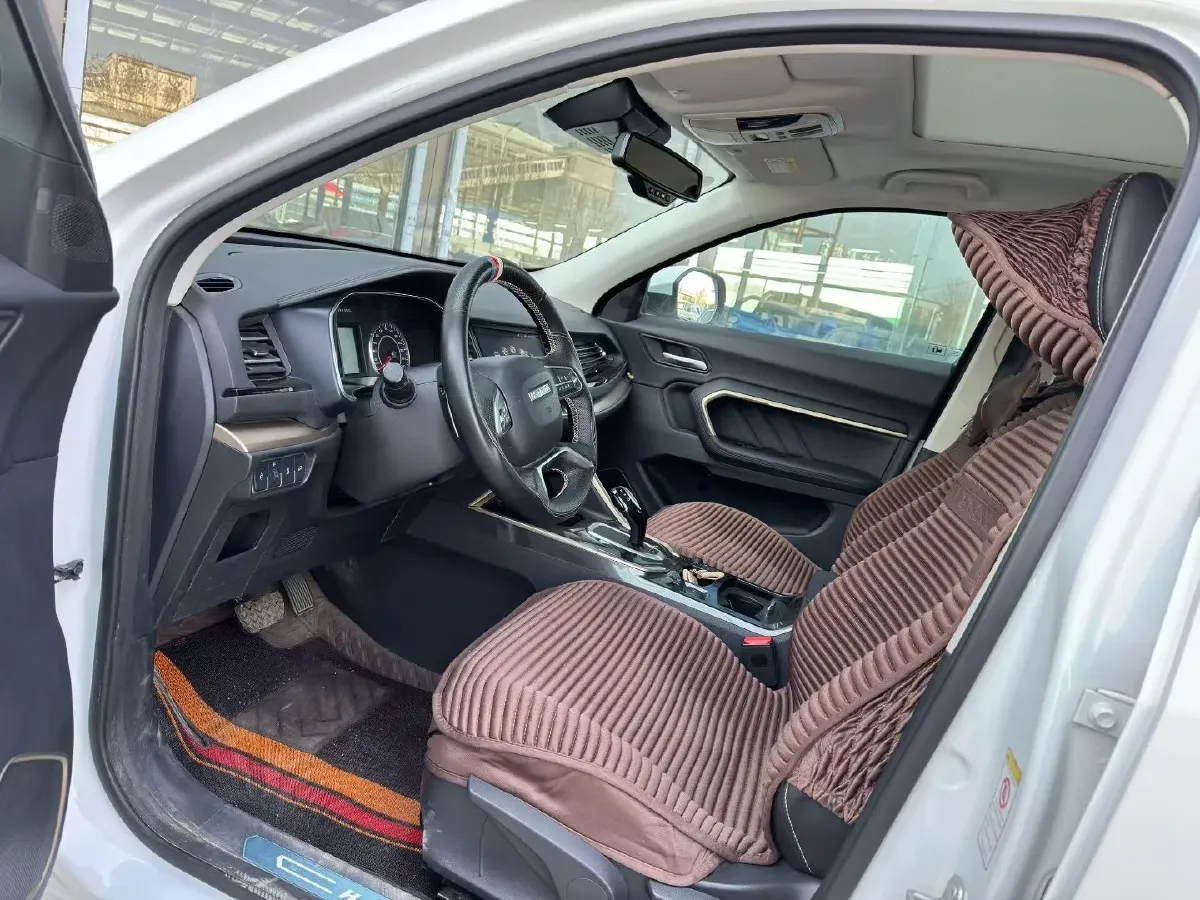 2019 Haval H6 1.5T 169HP L4 7DCT,autocango,china used car exporter,china ev exporter,chinese used car exporter,chinese used ev exporter