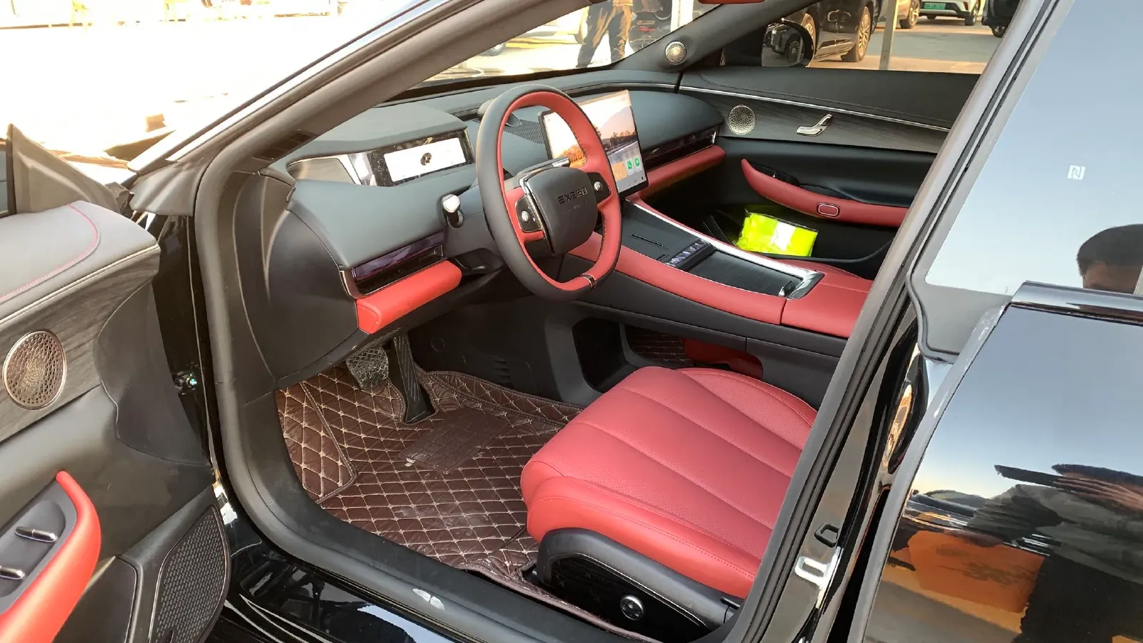 2025 Exceed Sterra ES REEV 156HP REEV 34.7KWH,autocango,china used car exporter,china ev exporter,chinese used car exporter,chinese used ev exporter