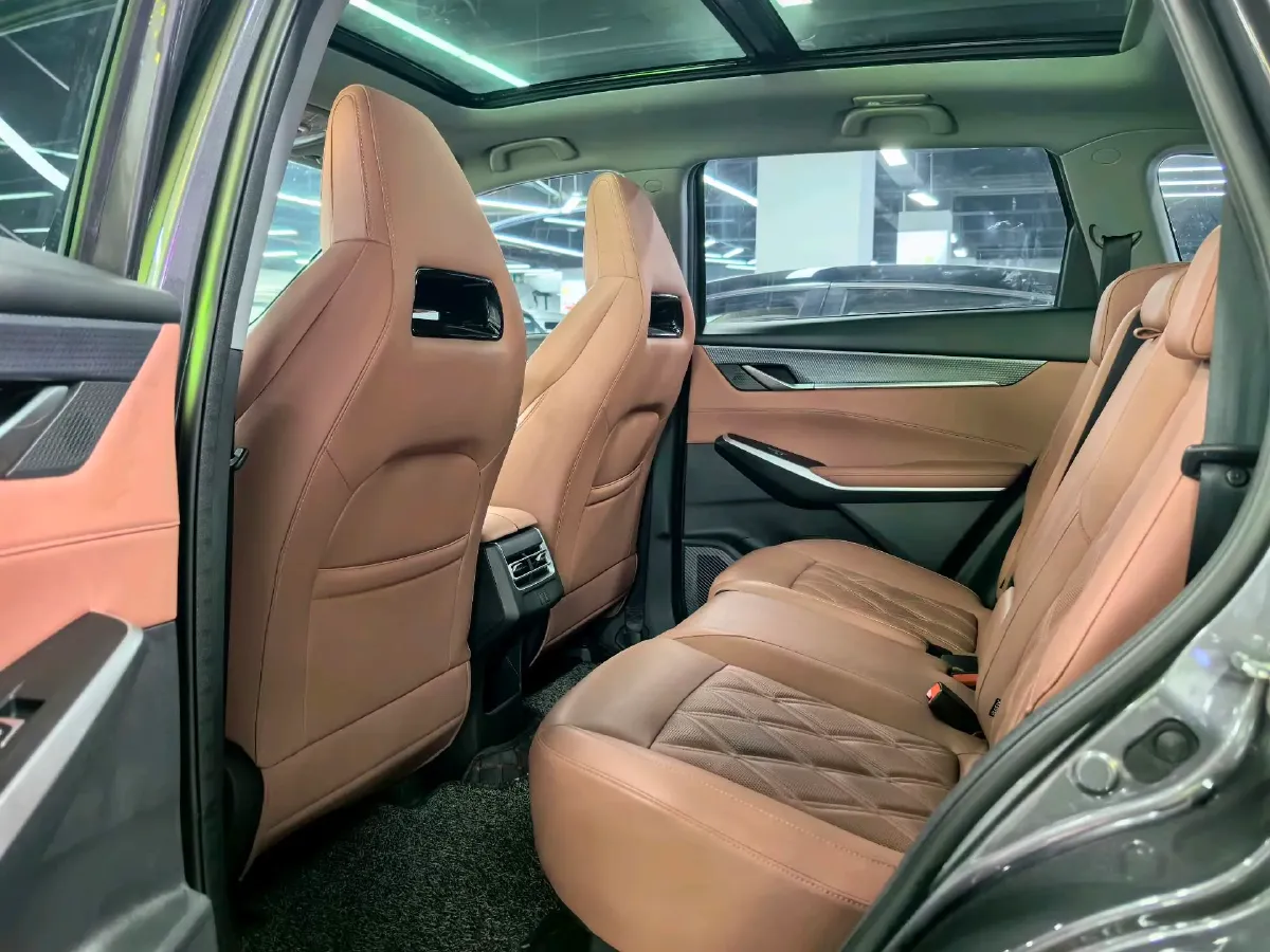 2023 ChangAn CS75 Plus 1.5T 188HP L4 8AT,autocango,china used car exporter,china ev exporter,chinese used car exporter,chinese used ev exporter