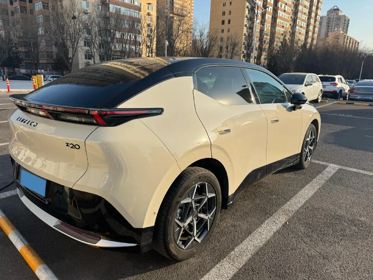 2025 Jetour Freeman 1.5T 184HP L4 7DCT,autocango,china used car exporter,china ev exporter,chinese used car exporter,chinese used ev exporter