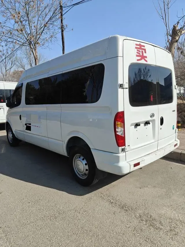 2023 MAXUS XinTu V80 2.0T 127HP L4 6MT,autocango,china used car exporter,china ev exporter,chinese used car exporter,chinese used ev exporter