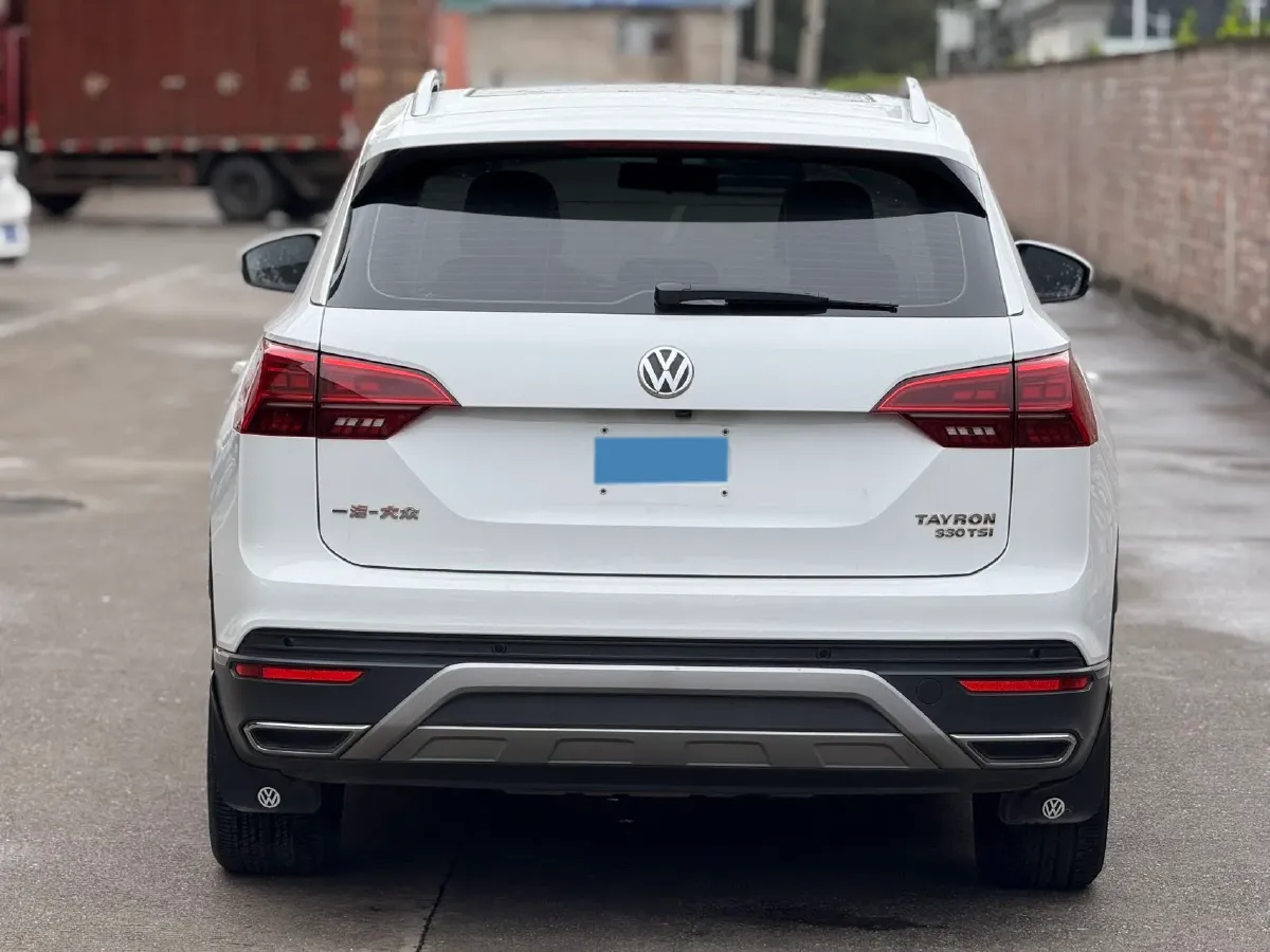 2019 Jeep Cherokee 2.0T 234HP L4 9AT,autocango,china used car exporter,china ev exporter,chinese used car exporter,chinese used ev exporter