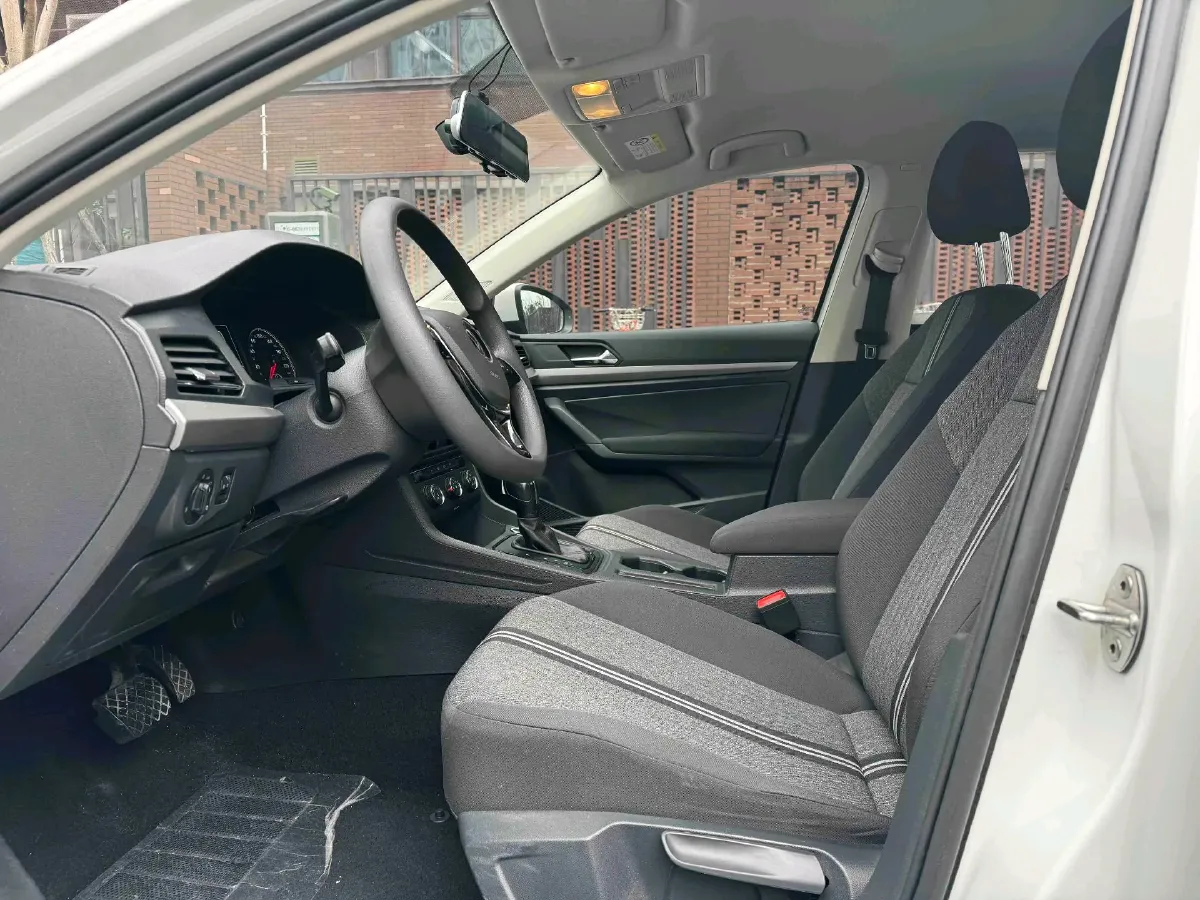 2021 Volkswagen Lavida 1.5L 113HP L4 6AT,autocango,china used car exporter,china ev exporter,chinese used car exporter,chinese used ev exporter