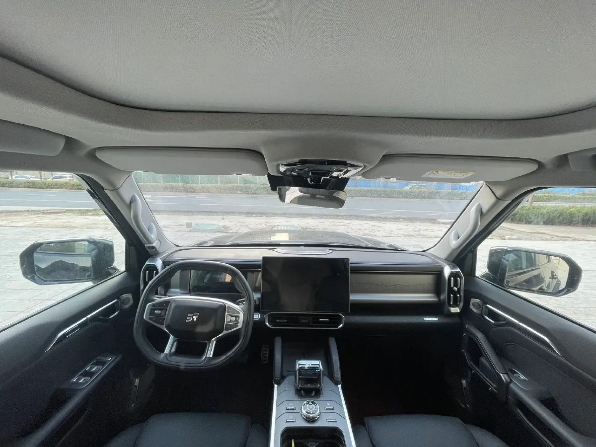 2025 Jetour Traveller 2.0T 254HP L4 7DCT,autocango,china used car exporter,china ev exporter,chinese used car exporter,chinese used ev exporter