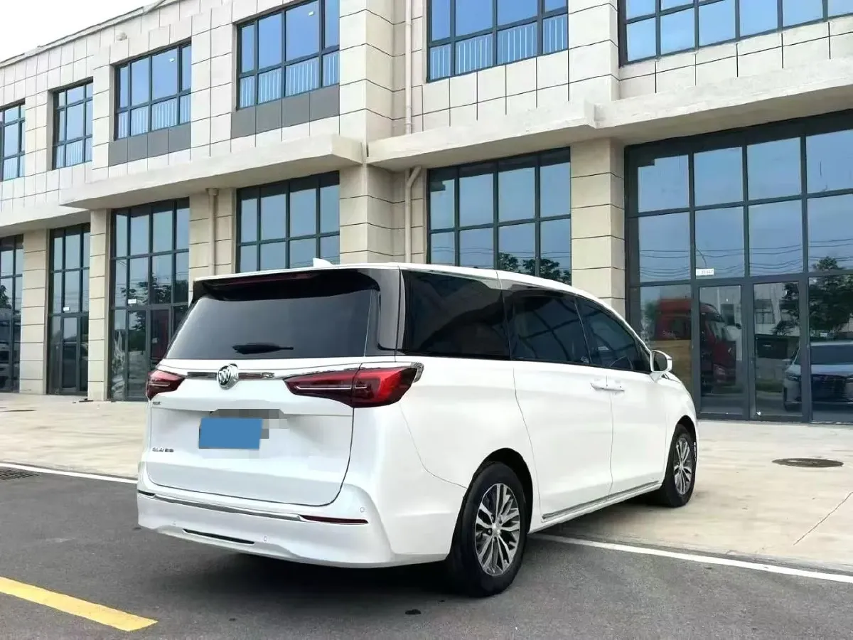 2022 Buick GL8 2.0T 237HP L4 9AT,autocango,china used car exporter,china ev exporter,chinese used car exporter,chinese used ev exporter