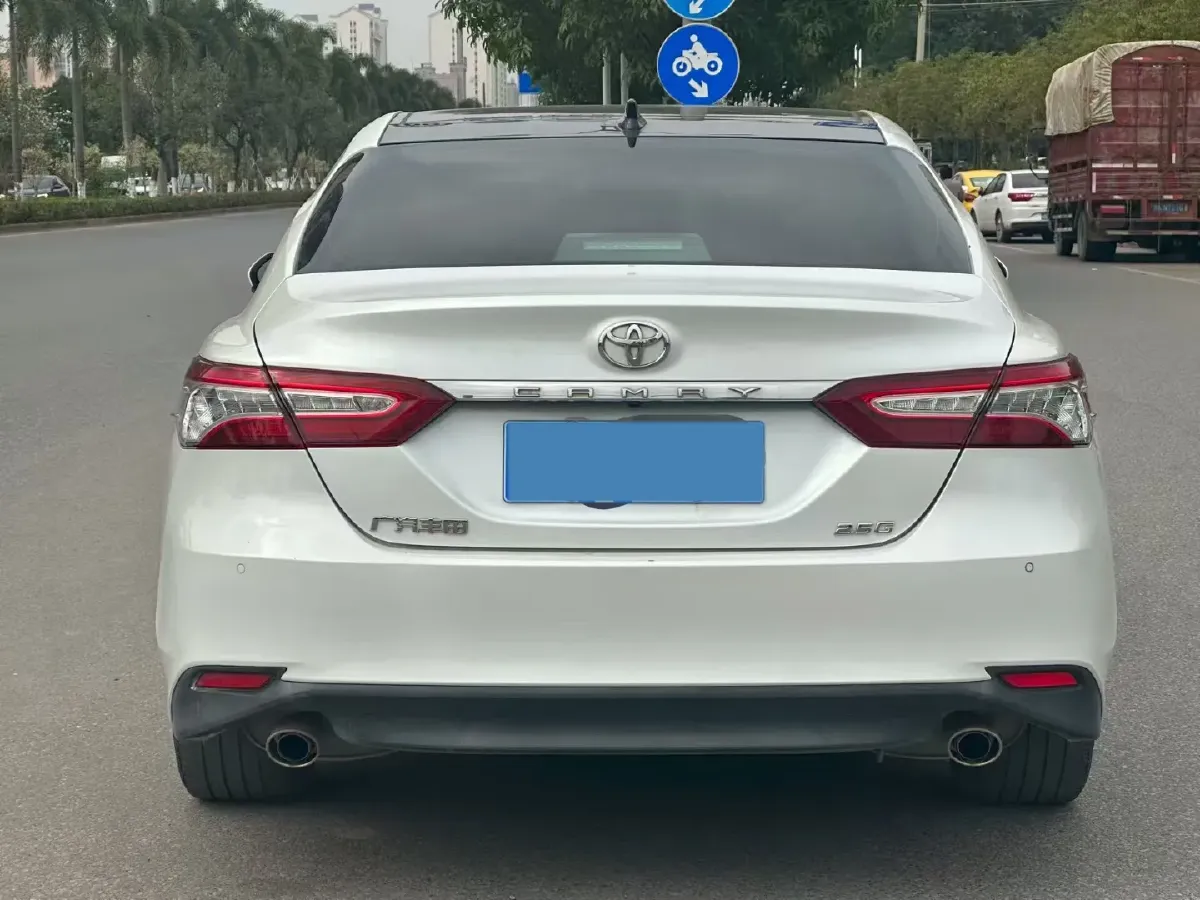 2021 Toyota Camry 2.5L 209HP L4 8AT,autocango,china used car exporter,china ev exporter,chinese used car exporter,chinese used ev exporter