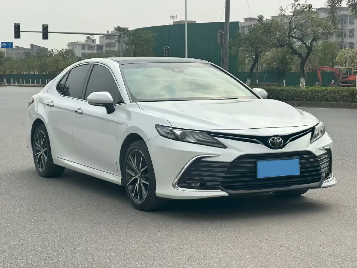 2021 Toyota Camry 2.5L 209HP L4 8AT,autocango,china used car exporter,china ev exporter,chinese used car exporter,chinese used ev exporter