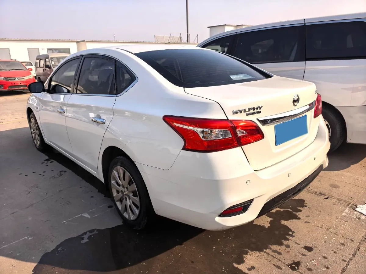 2022 Nissan Sylphy 1.6L 122HP L4 5MT,autocango,china used car exporter,china ev exporter,chinese used car exporter,chinese used ev exporter