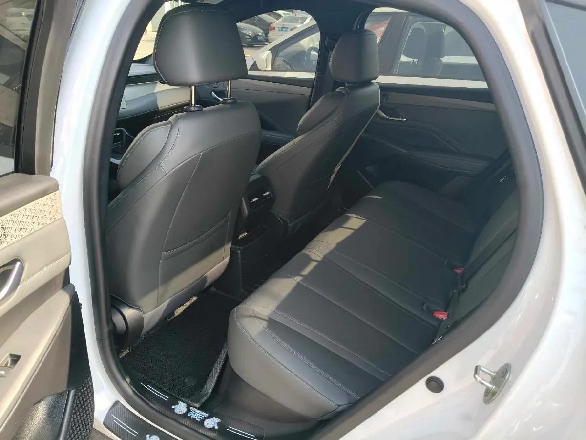 2025 BYD Qin Plus 1.5L 101HP L4 E-CVT PHEV 7.68KWH,autocango,china used car exporter,china ev exporter,chinese used car exporter,chinese used ev exporter