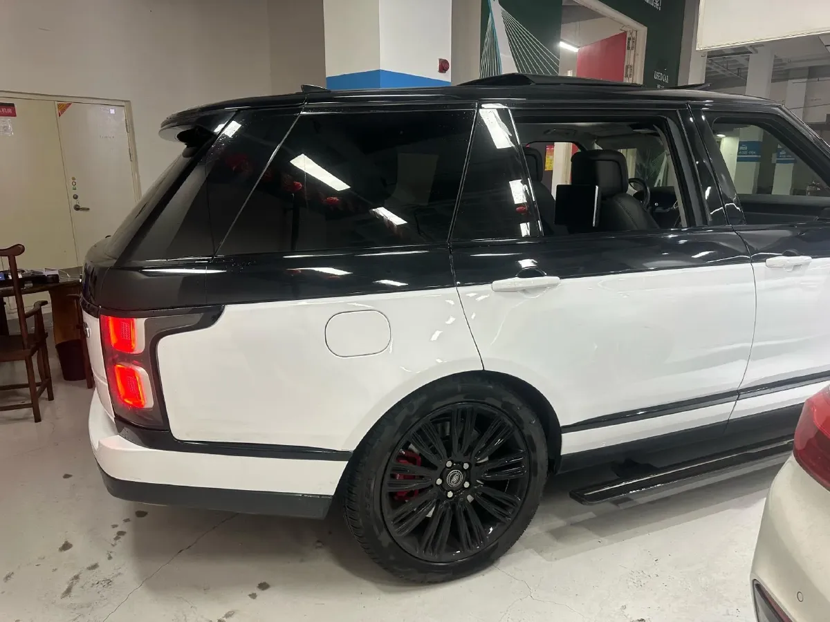 2020 Land Rover Range Rover 3.0T 400HP L6 8AT,autocango,china used car exporter,china ev exporter,chinese used car exporter,chinese used ev exporter