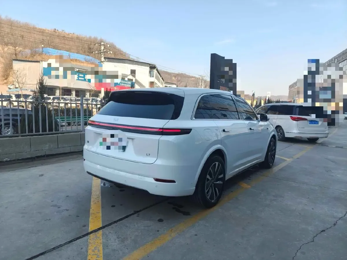 2025 Li L7 Range Extended 154HP REEV,autocango,china used car exporter,china ev exporter,chinese used car exporter,chinese used ev exporter