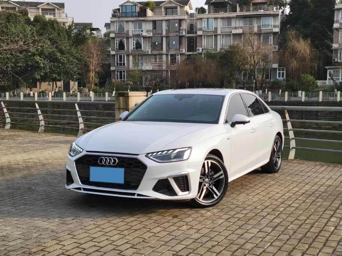 2020 Audi A4L 2.0T 190HP L4 7DCT,autocango,china used car exporter,china ev exporter,chinese used car exporter,chinese used ev exporter
