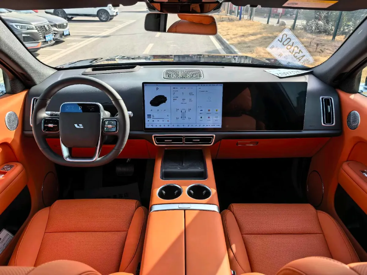 2025 Li L7 Range Extended 154HP REEV,autocango,china used car exporter,china ev exporter,chinese used car exporter,chinese used ev exporter
