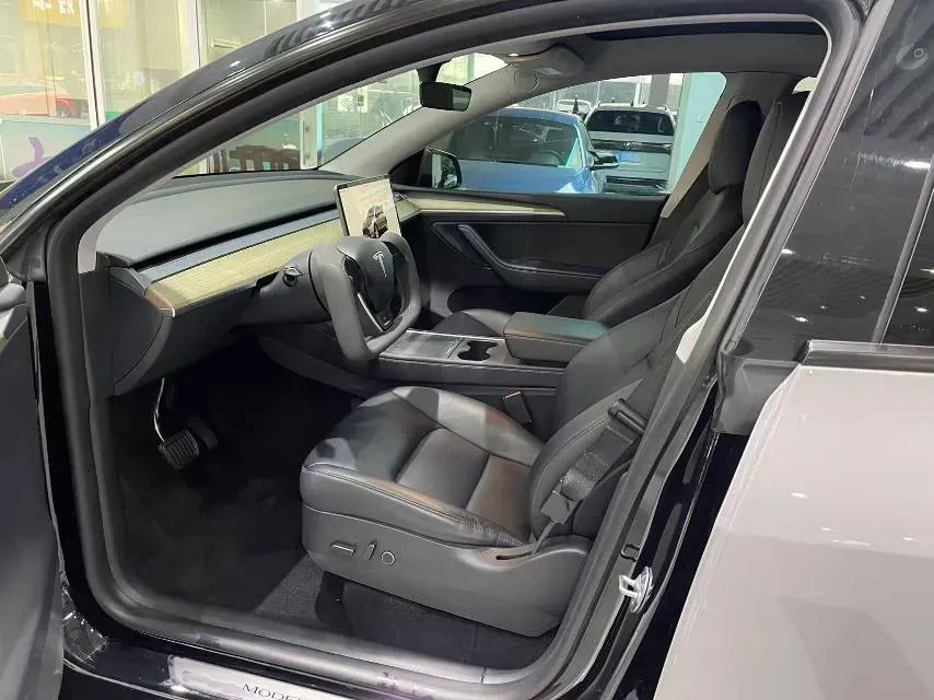 2022 BMW 3 Series 2.0T 184HP L4 8AT,autocango,china used car exporter,china ev exporter,chinese used car exporter,chinese used ev exporter