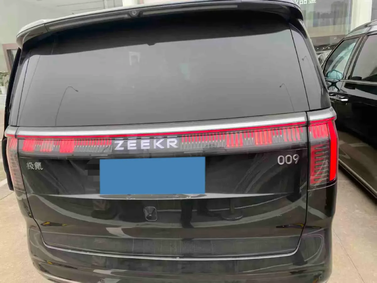 2024 Zeekr 009 BEV 108KWH,autocango,china used car exporter,china ev exporter,chinese used car exporter,chinese used ev exporter