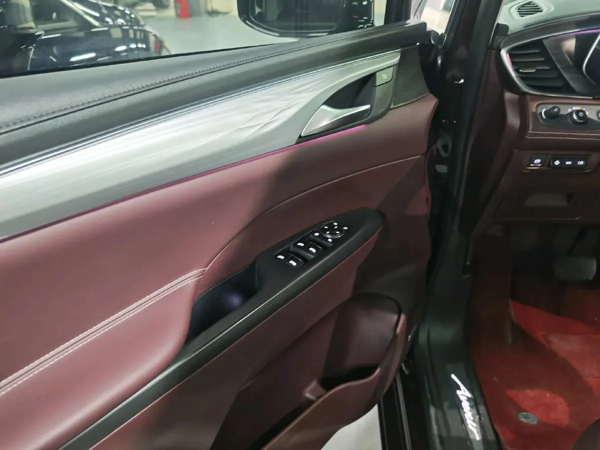 2022 Buick GL8 2.0T 237HP L4 9AT,autocango,china used car exporter,china ev exporter,chinese used car exporter,chinese used ev exporter