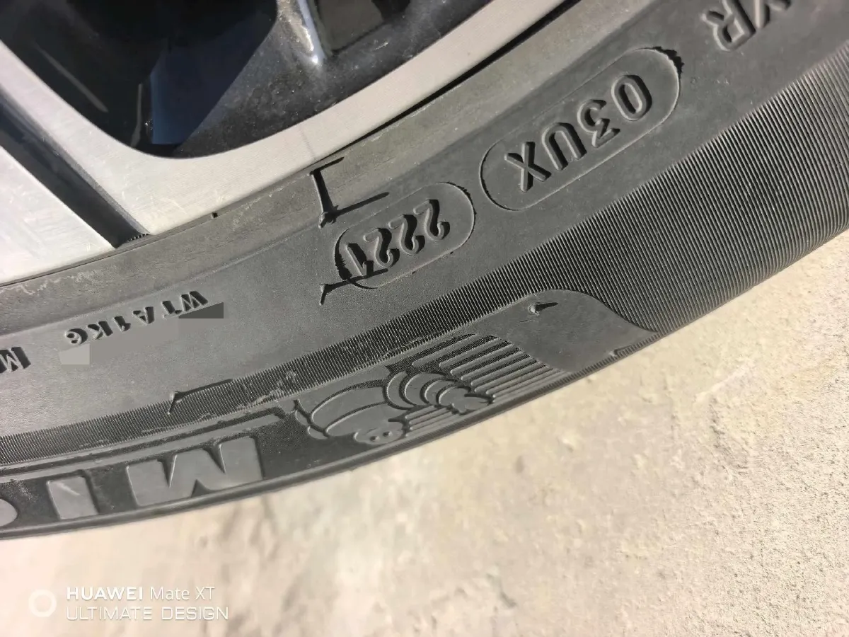 2021 Roewe iMAX8 2.0T 234HP L4 8AT,autocango,china used car exporter,china ev exporter,chinese used car exporter,chinese used ev exporter