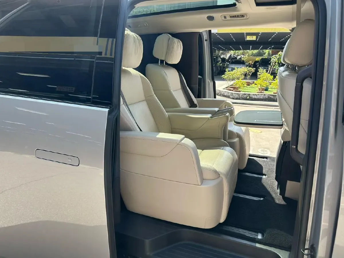 2024 Li MEGA BEV 102.7KWH,autocango,china used car exporter,china ev exporter,chinese used car exporter,chinese used ev exporter