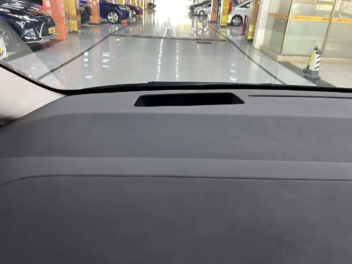 2024 Li MEGA BEV 102.7KWH,autocango,china used car exporter,china ev exporter,chinese used car exporter,chinese used ev exporter