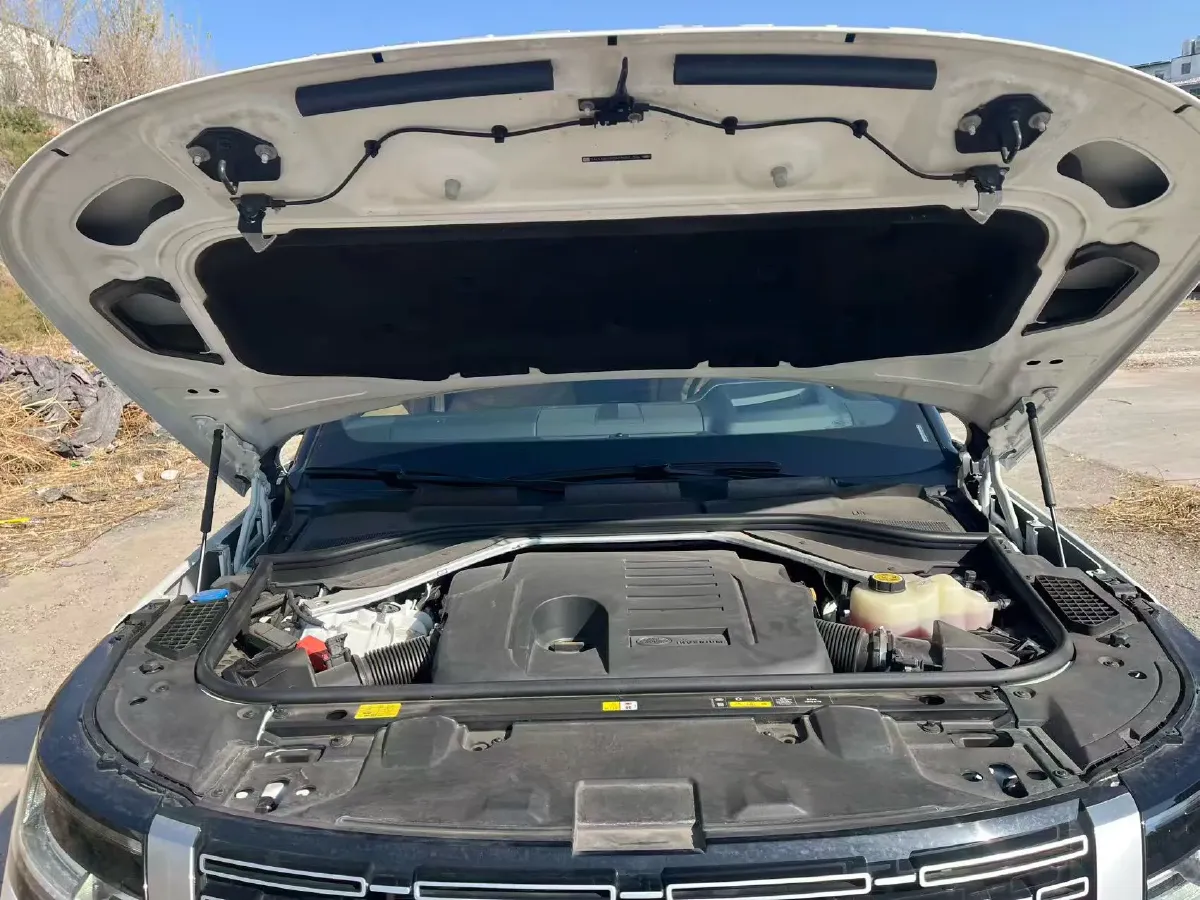 2024 Land Rover Range Rover 3.0T 400HP L6 8AT,autocango,china used car exporter,china ev exporter,chinese used car exporter,chinese used ev exporter