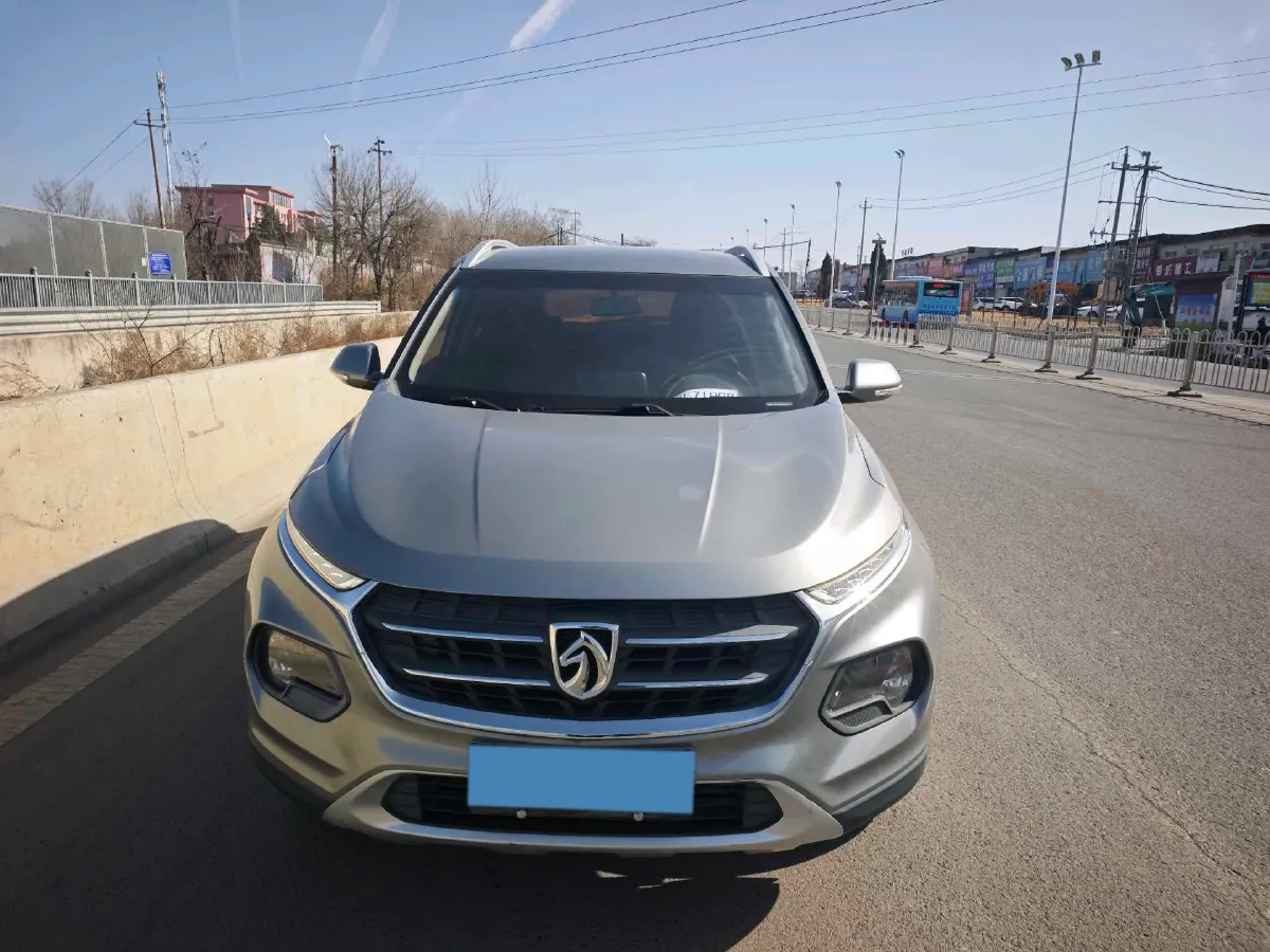 2017 BaoJun 310W 1.5L 105HP L4 6MT,autocango,china used car exporter,china ev exporter,chinese used car exporter,chinese used ev exporter