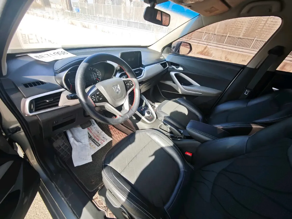 2017 BaoJun 310W 1.5L 105HP L4 6MT,autocango,china used car exporter,china ev exporter,chinese used car exporter,chinese used ev exporter