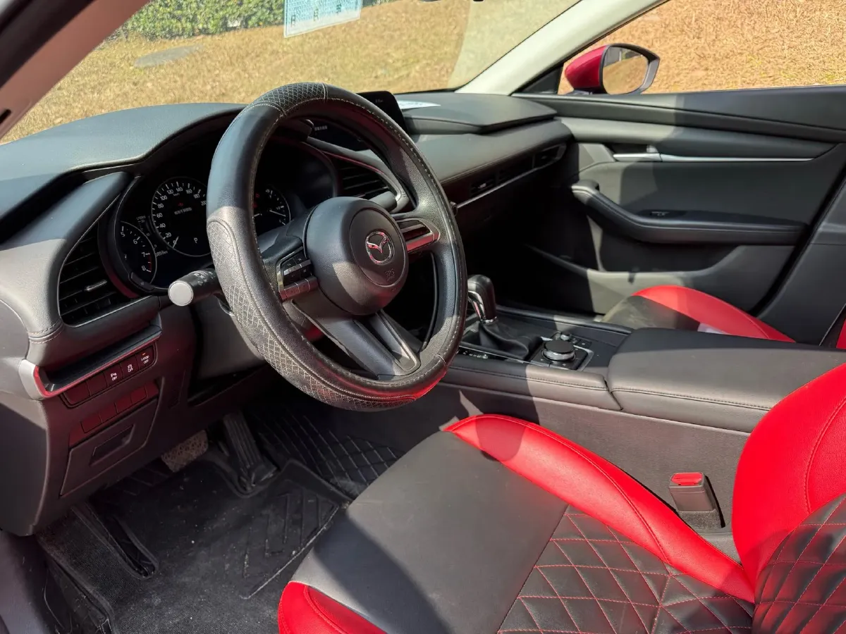 2021 Mazda 3 Axela 1.5L 117HP L4 6AT,autocango,china used car exporter,china ev exporter,chinese used car exporter,chinese used ev exporter